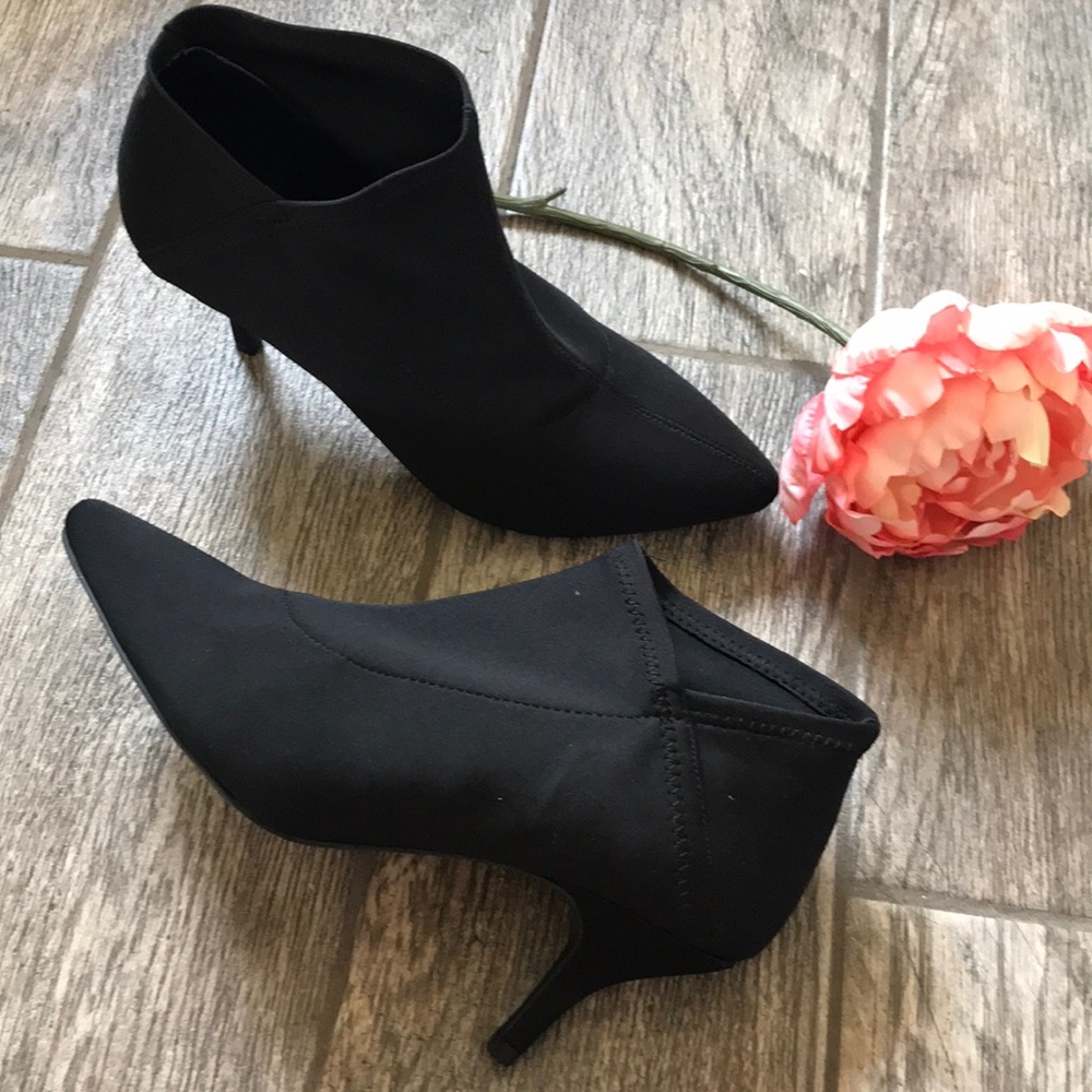 💥price cut💥MIA black dress Bootie